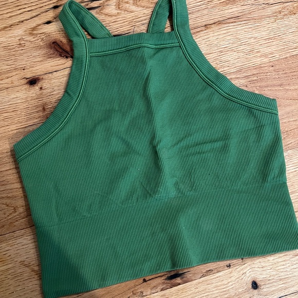 EUC Athleta Green Aurora Seamless Ribbed Halter Crop Top in Baja Green, XS - Picture 6 of 7